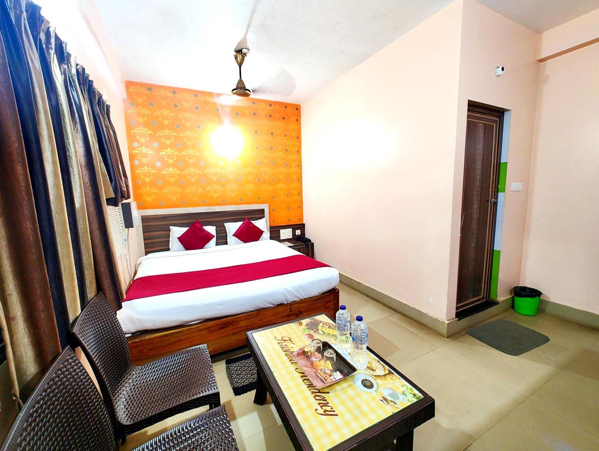 Goroomgo Krishna Residency: Beachside Comfort with Award-Winning Service Puri Exterior photo