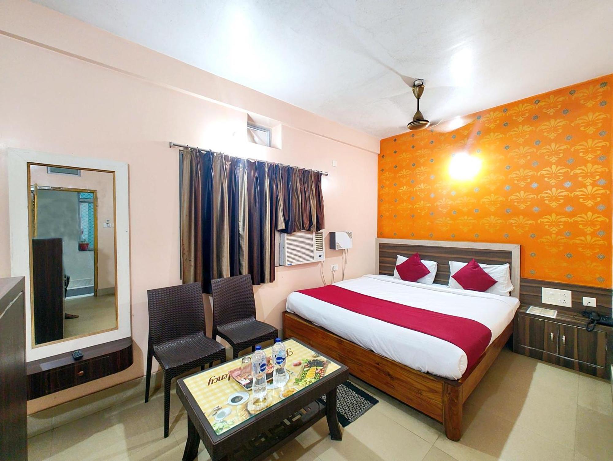 Goroomgo Krishna Residency: Beachside Comfort with Award-Winning Service Puri Exterior photo