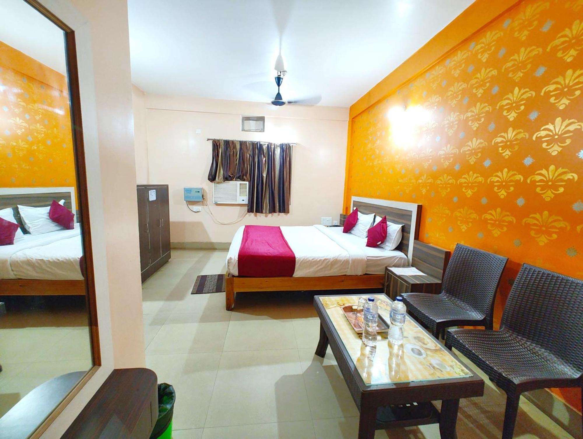 Goroomgo Krishna Residency: Beachside Comfort with Award-Winning Service Puri Exterior photo