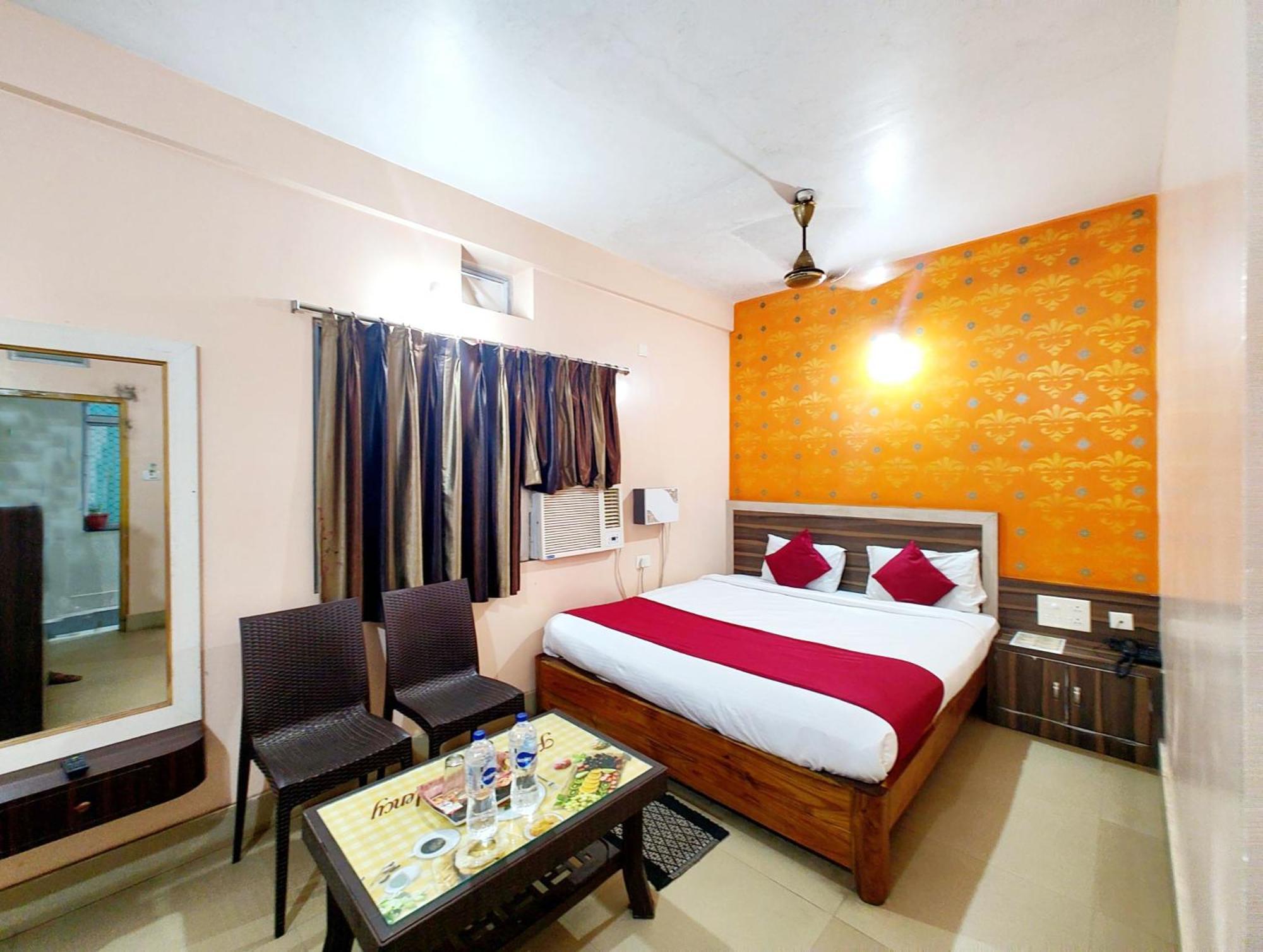 Goroomgo Krishna Residency: Beachside Comfort with Award-Winning Service Puri Exterior photo
